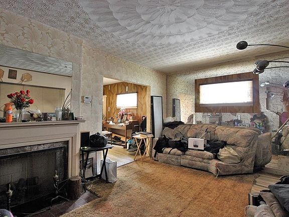 4th image of 13617 S Parkway Dr
