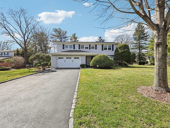 3rd image of 12 Old Oak Road