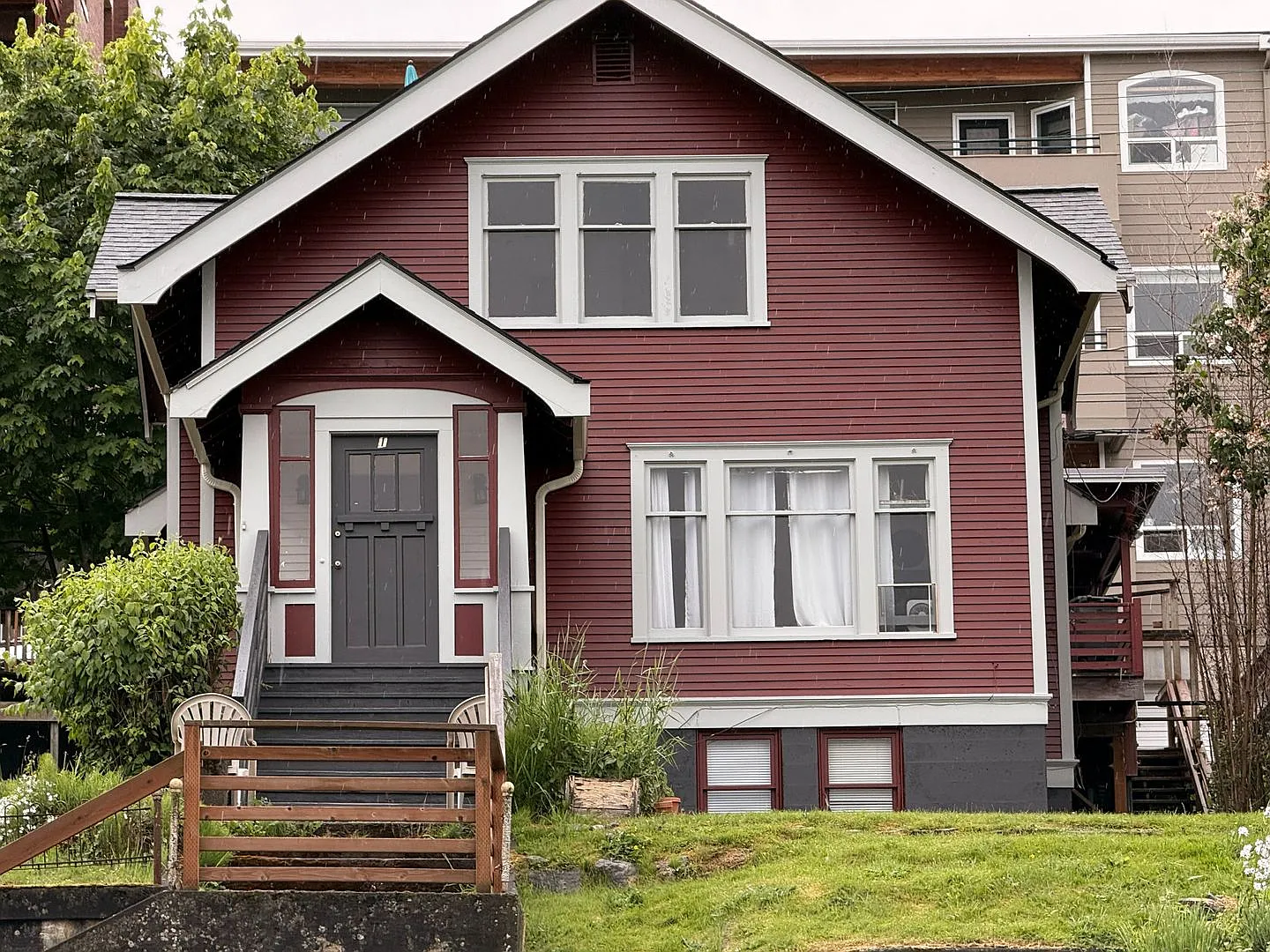 1006 N Garden St — Photo 2