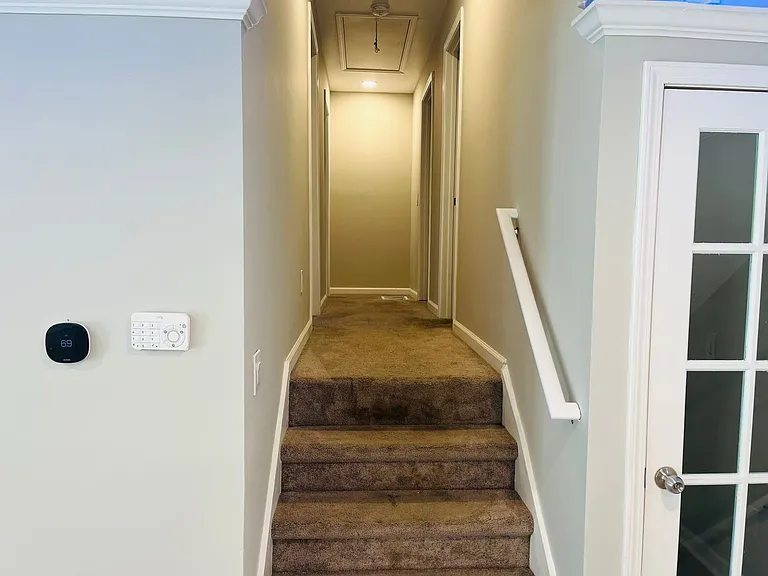 147 N Lake Dr — Photo 14