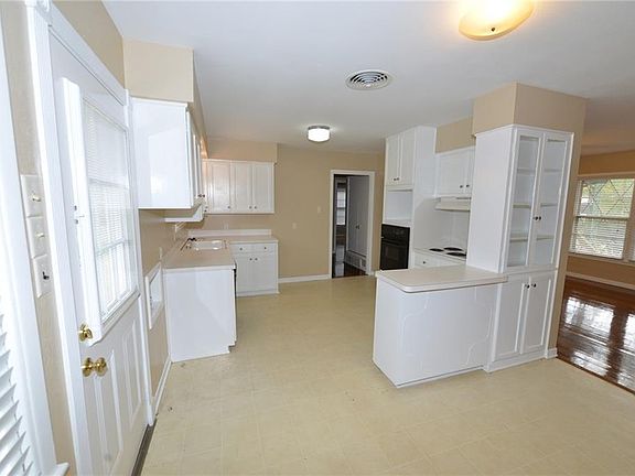 4th image of 201 Wilmington Ave