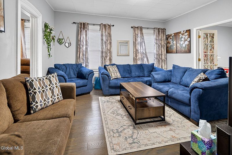3rd image of 1540 8th Avenue