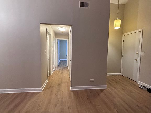 5th image of 1505 Thornfield Ln APT 4