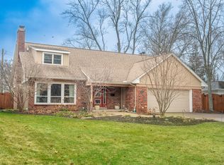 2812 Oakwood Dr SE, East Grand Rapids, MI 49506