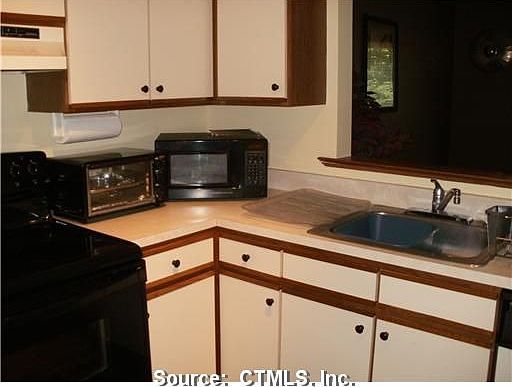 4th image of 705 Lake Ave Unit 7