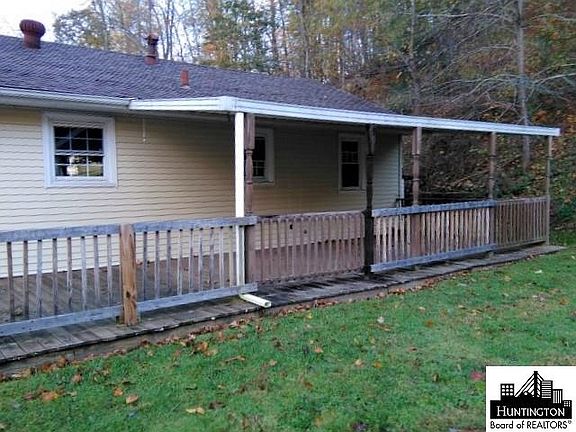2nd image of 3141 Sanford Dr