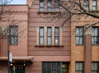 1235 W George St APT 103, Chicago, IL 60657