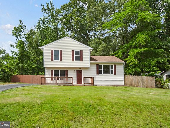 2nd image of 10909 Meadowlark Ln