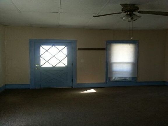 3rd image of 1010 W Washington St