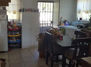 2071 W 54th St, Los Angeles, CA 90062