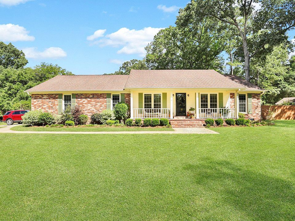 1st image of 100 Larkspur Ct