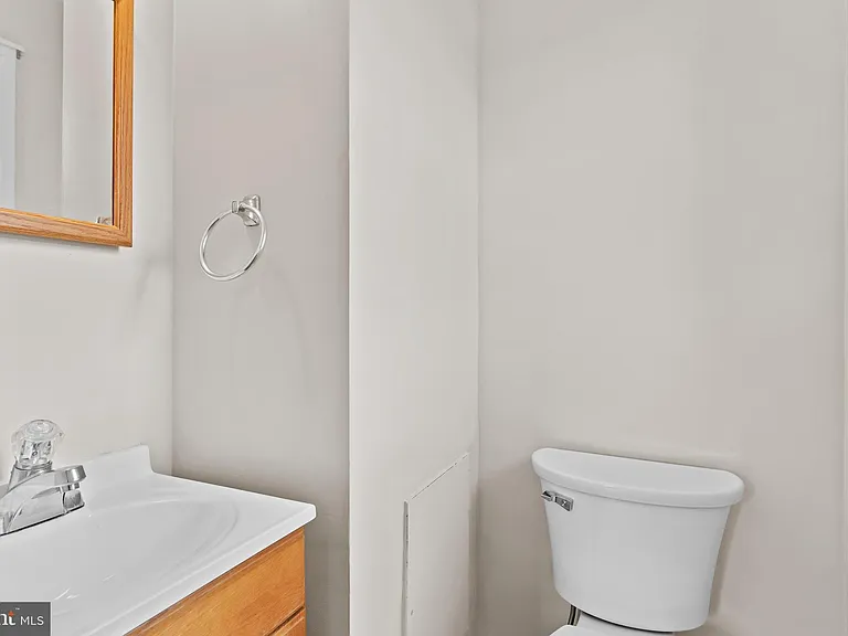 213 Sunset Dr — Photo 12