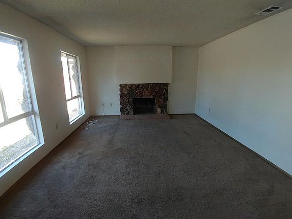 2nd image of 555 Monterey Pl