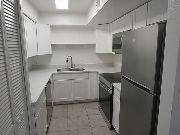 2nd image of 2412 W Campbell Ave APT 140