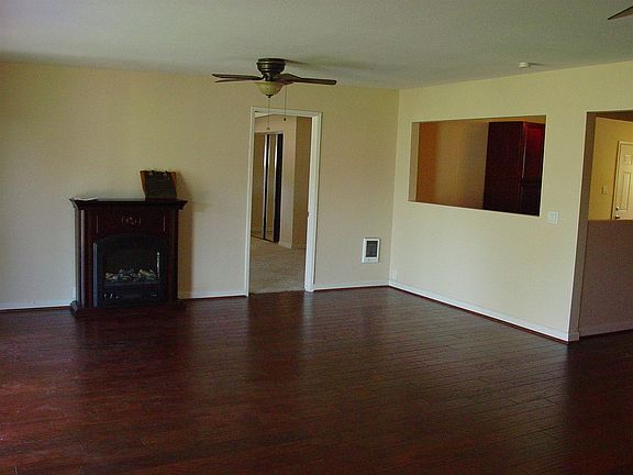 5th image of 2102 Crestline Dr
