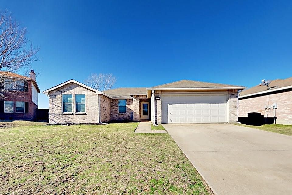 1st image of 105 Phlox Ln