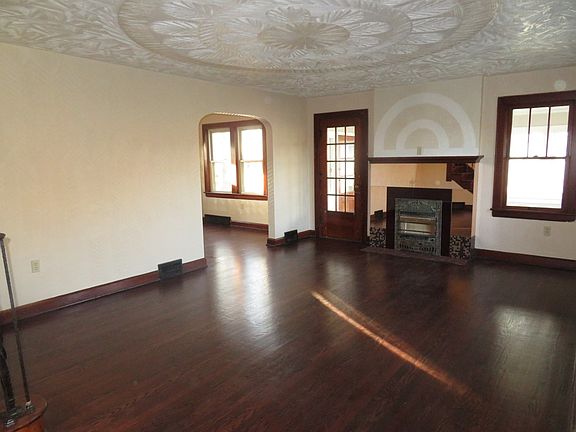 5th image of 742 Glendora Ave