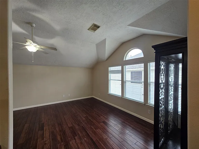 12331 Natchez Park Ln — Photo 23