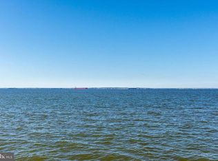 810 Kentmorr Rd, Stevensville, MD 21666