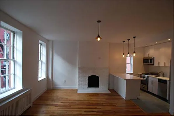 Rented by Buchbinder & Warren | media 7