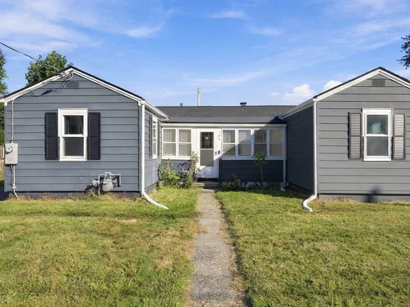 196 Clarendon Ave, Chicopee, MA 01013