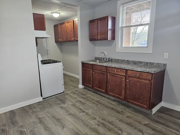 383 Hill St #1, Waterbury, CT 06704