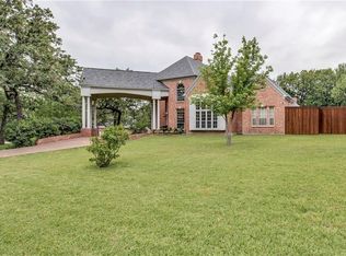 135 Forest Hollow Dr, Argyle, TX 76226