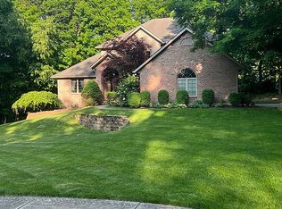 2520 Wells Dr, Sidney, OH 45365