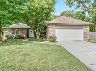 2035 S Glenn Ave, Springfield, MO 65807