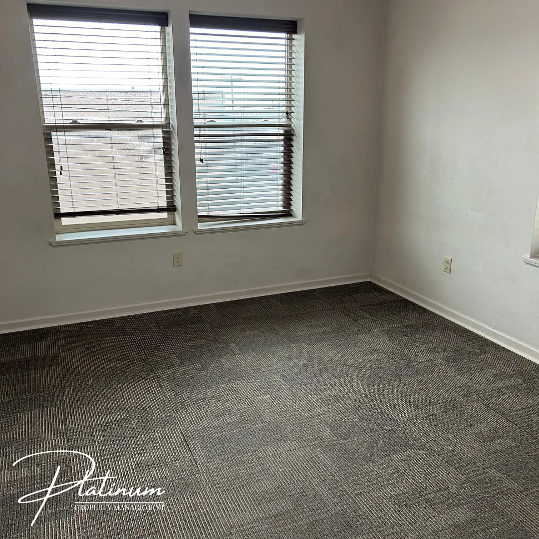 642 W Granite — Photo 4