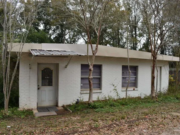 1630 Old Chemstrand Rd, Cantonment, FL 32533