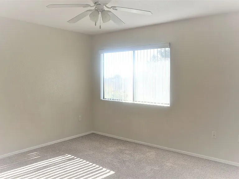 4410 Buena Loma Way #D — Photo 44