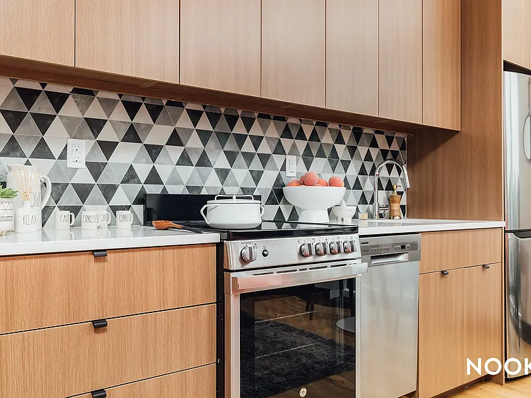 1270 New York Ave #4D — Photo 6