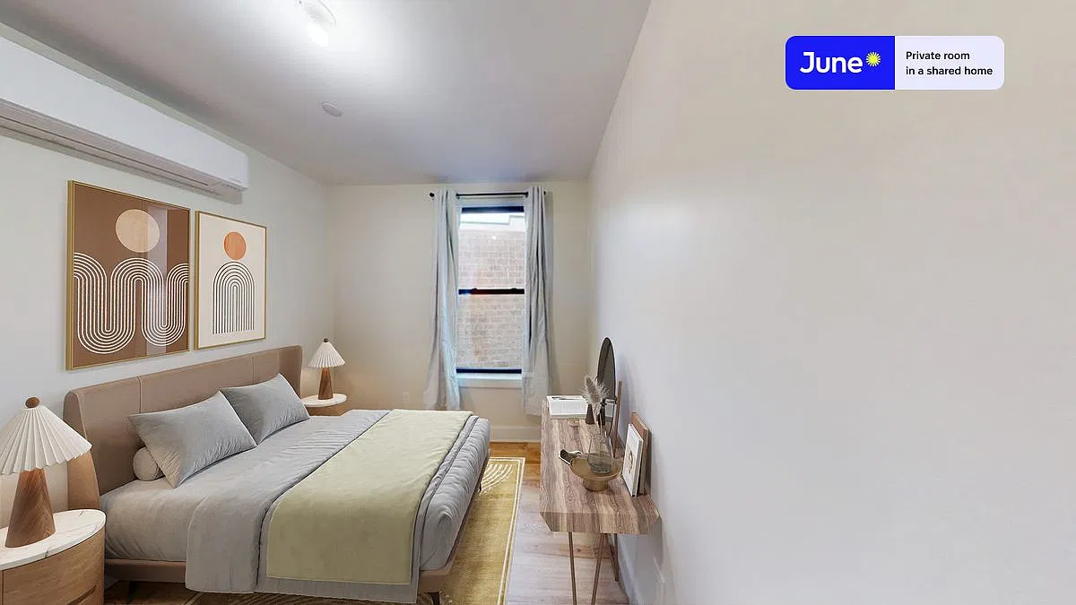 Full bedroom in 3 bed/2 bath home in Crown Heights #1833 A — Photo 1