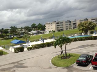 303 Wellington Cir #B-3030, West Palm Beach, FL 33417