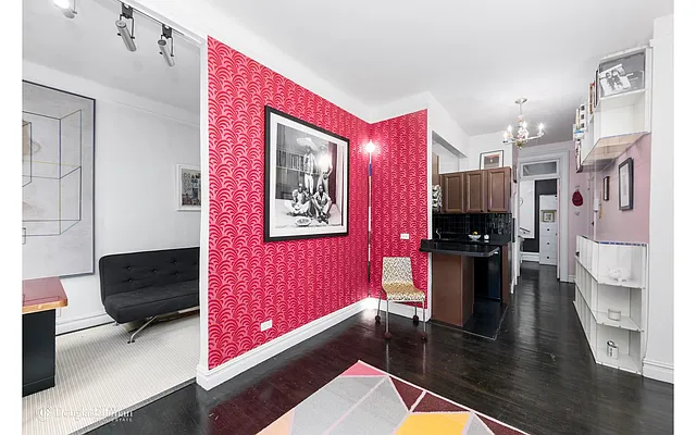 Rented by Douglas Elliman | media 18