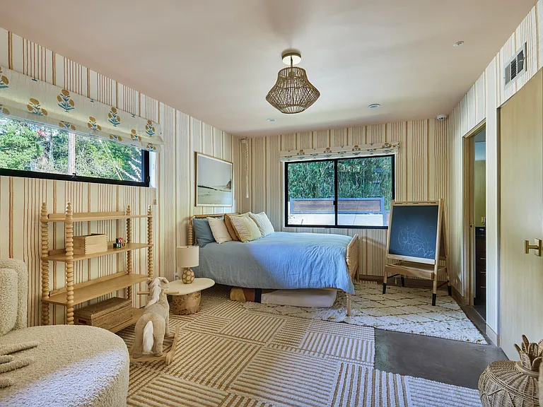 8052 Woodrow Wilson Dr — Photo 14