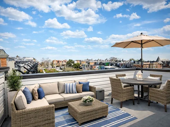 825 Lennox St, Baltimore, MD 21217