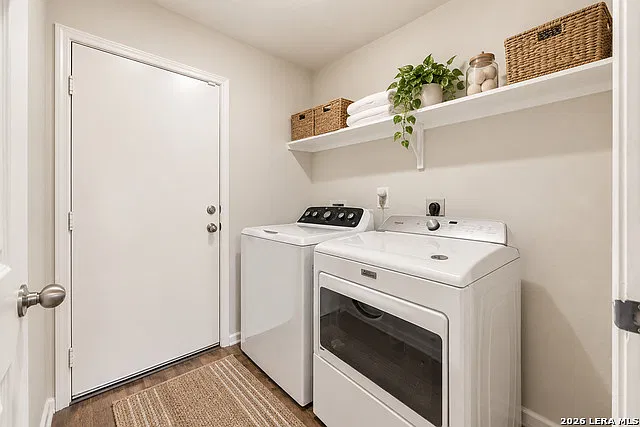 4 bed, 3.0 bath, 2484 sqft, $1,950 — Photo 4