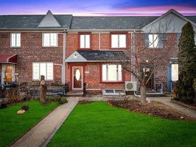 6160 81st Street, Flushing, NY, 11379