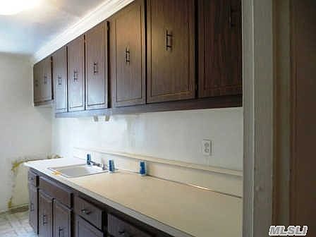4th image of 440 Warburton Ave APT 4B