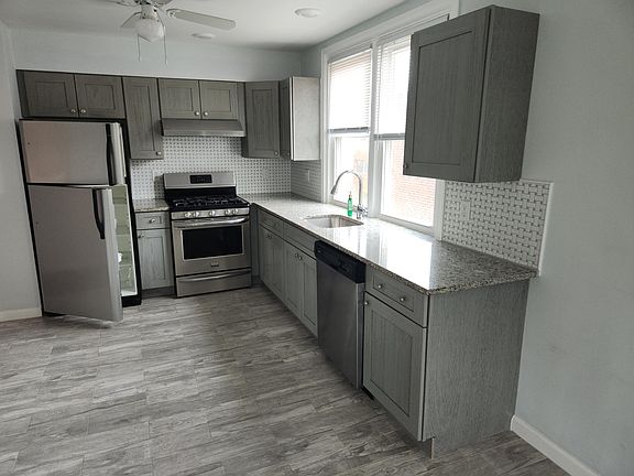 2nd image of 4025 Sheffield Ave Floor 2