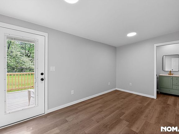 5th image of 866 Wellman St