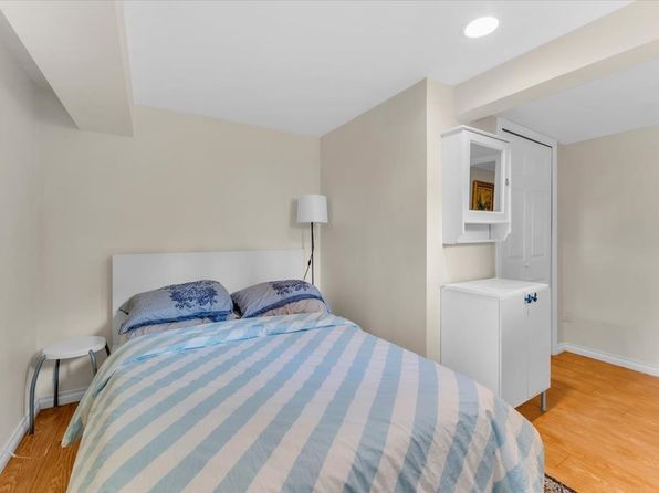 2 bedroom rental in Vancouver — photo 18