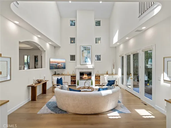 2300 John St, Manhattan Beach, CA 90266