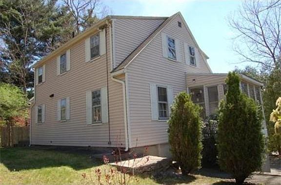 1st image of 12 Sunnyside Ave #12