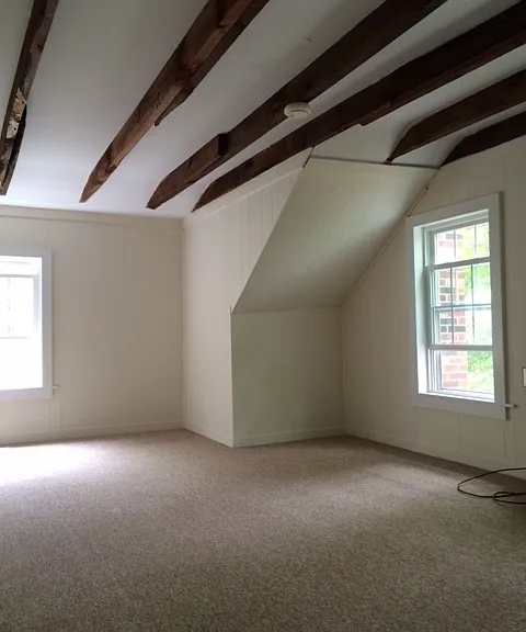 16 Etna Rd — Photo 4