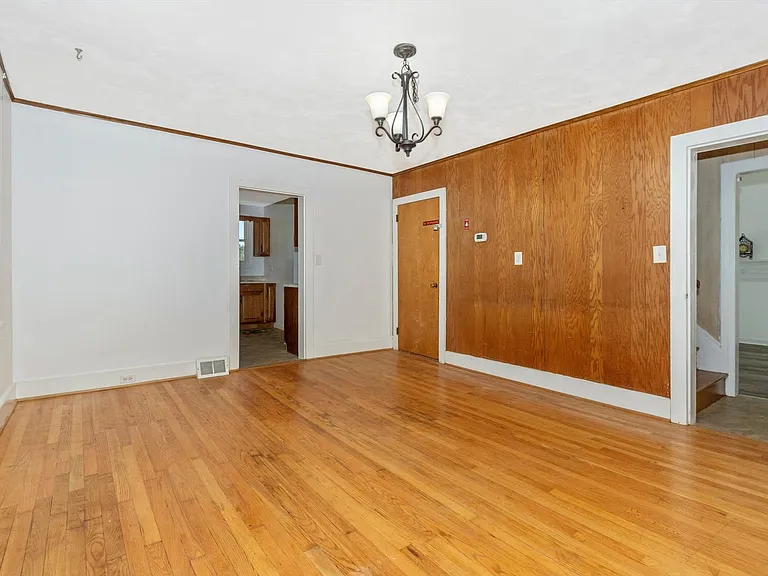 13634 Glissans Mill Rd — Photo 10