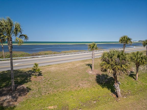 5th image of 103 Sunset Cir