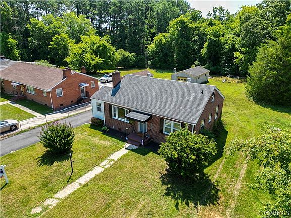 4th image of 20517 Southlawn Ave
